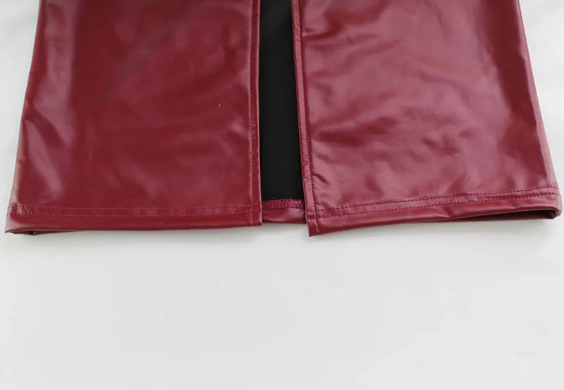 レトロPUレザーワインレッドミディアム丈スリムフィットストラップラップヒップドレス