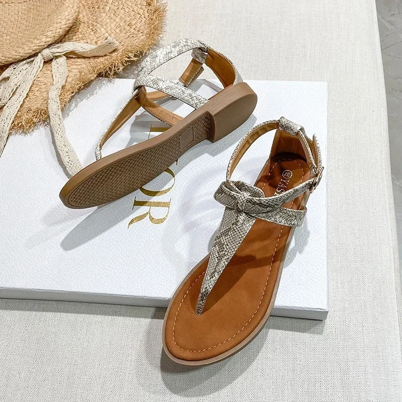 Rome Elegant Summer Sandals For Women Flat Casual Retro Beach Flip Flop Metal Buckle Shoes designer sandals