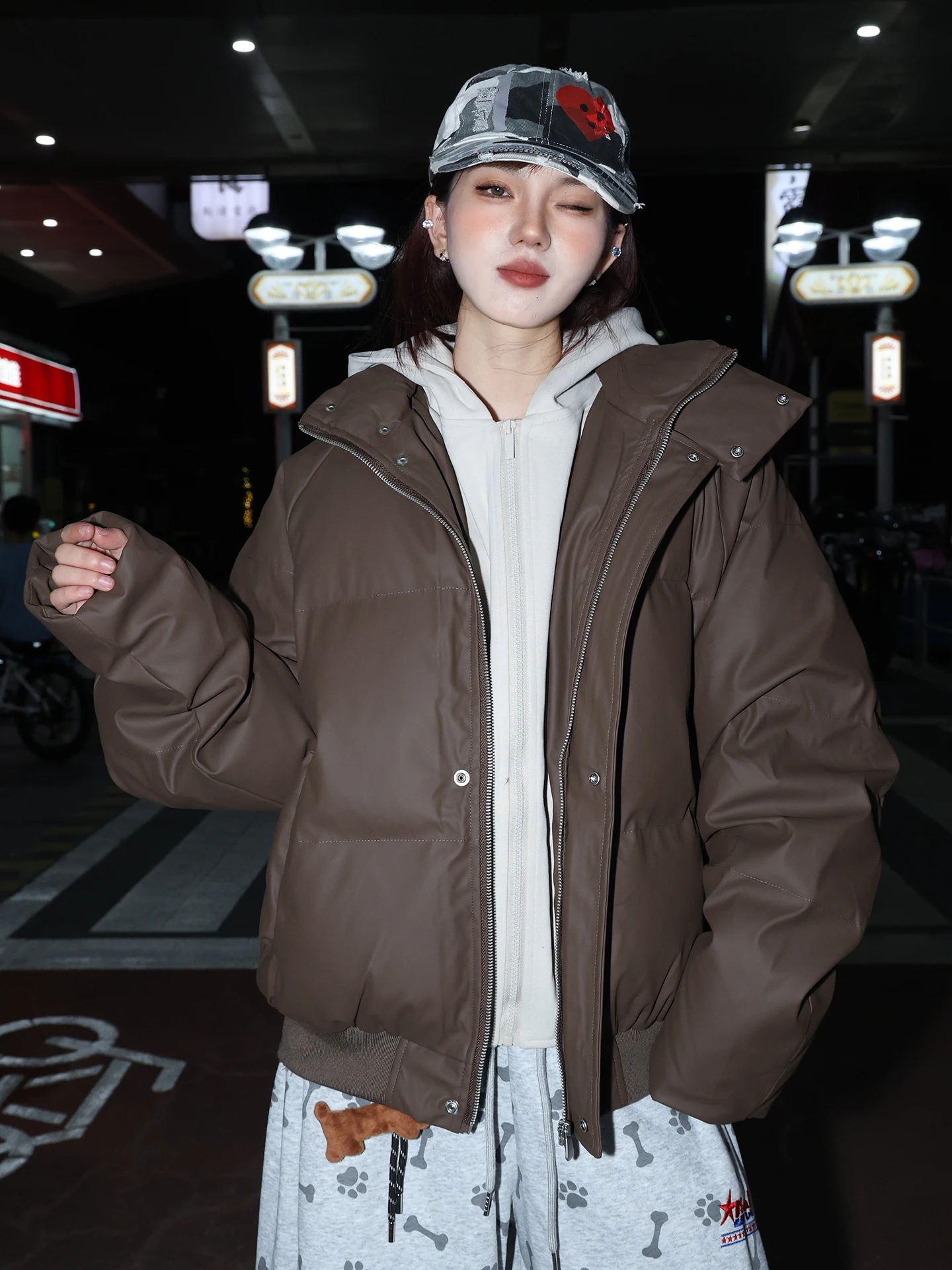 

Thiened искусственная кожа хлопок Jaet ретро американский Sle женское зимнее пальто теплый дизайн с хлебом повседневное длинное пальто све