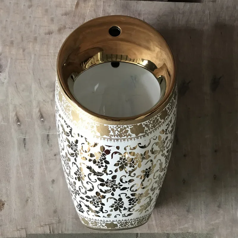 Luxury Gold Wall Mounted Urinal Automatic Sensor Flush Ceramic Toilet Bowl for Hotel KTV Bar Modern Bathroom Fixture Decor