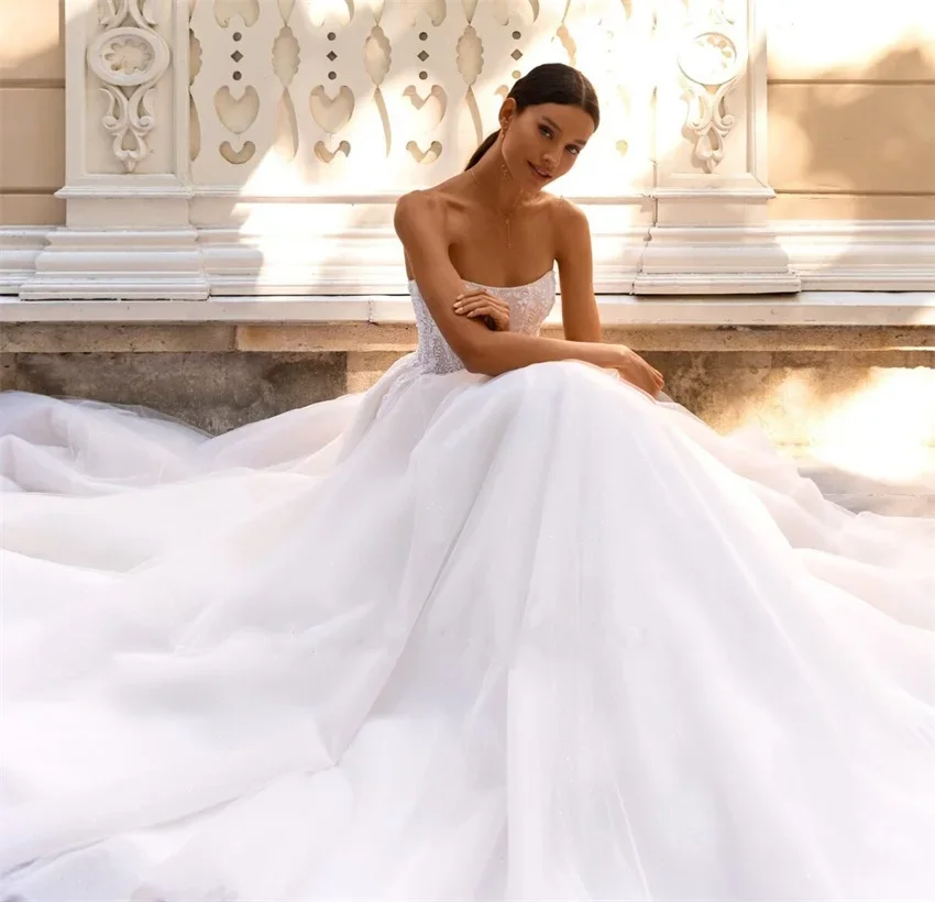 Boho trägerlose lange Tüllärmel A-Linie Brautkleider Sweep Zug Brautkleider Prinzessin Ehe Applikationen Vestidos De Novia