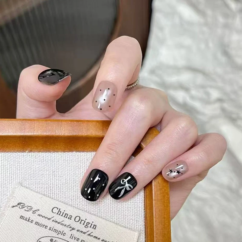 10 Stück Französische Kurze Ovale Aufklebenägel - Einfache Farbblock-Streifen & Stern-Designs Glänzende Mix-and-Match Künstliche Nägel – Detail 12