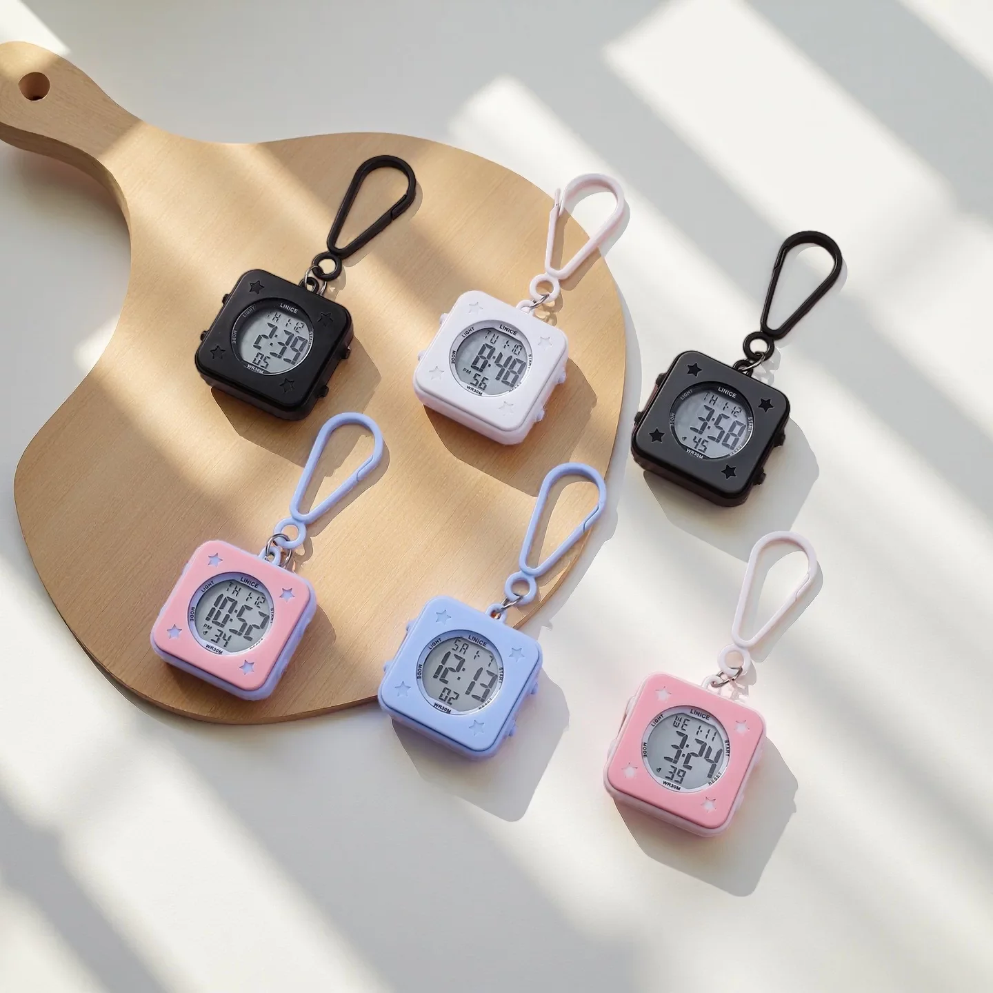 Waterproof Luminous LED Mini Digital Clock Keychain, Creative Timing Pendant, Compact Key Ring Accessory