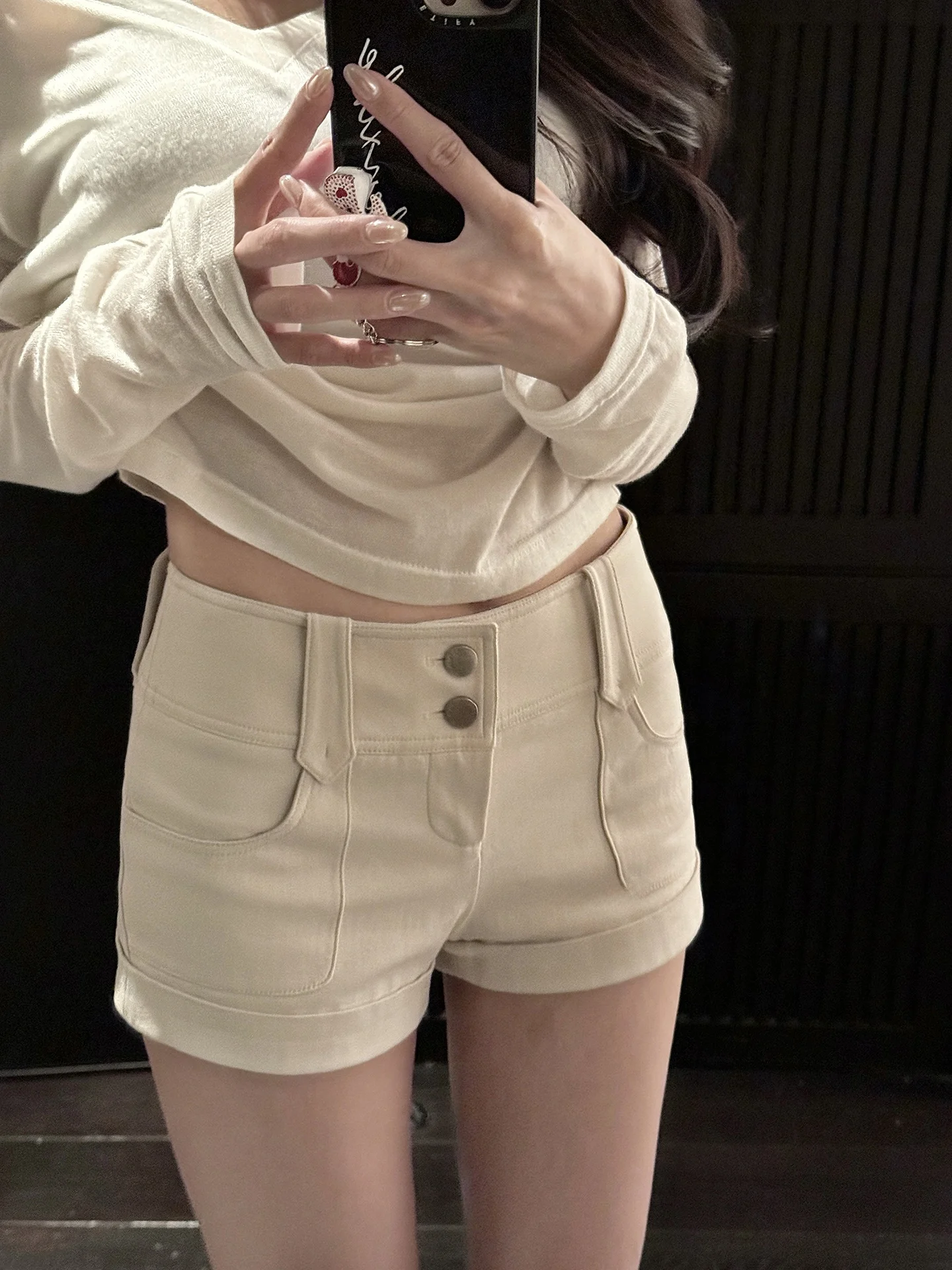 

Chenxi He Long Legged Elegant Lady Versatile Cuffed Shorts Spring Summer Korean Style Spicy Girl Casual Hot Pants Straight Leg
