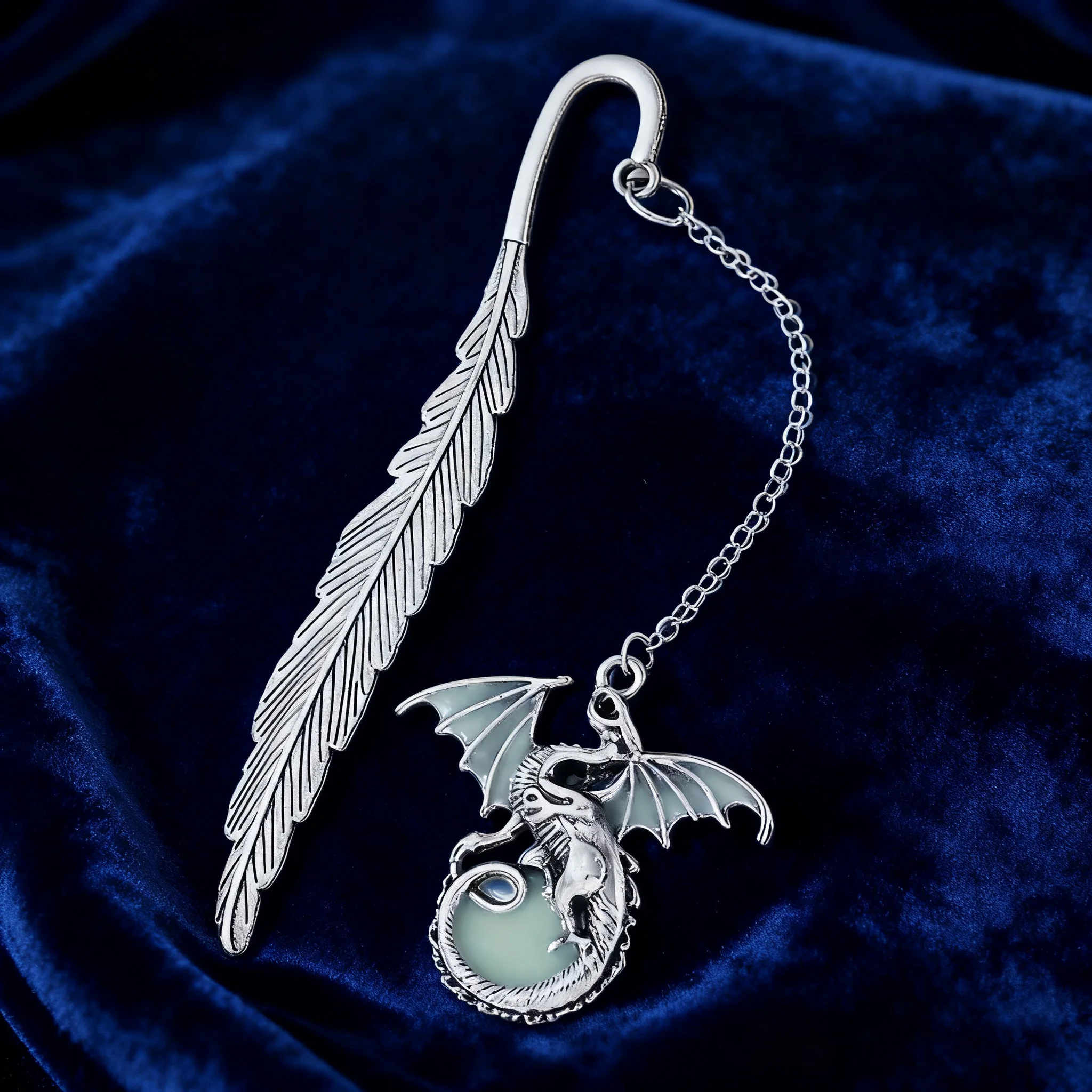 إشارة مرجعية معدنية على شكل تنين ريش كلاسيكي، إشارة مرجعية مضيئة فريدة من نوعها للقراء من الذكور والإناث، سحر قلادة تنين عصرية. #3