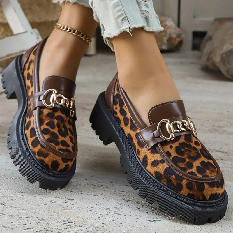

Women's Loafers Retro Suede Leopard Shoes for Women Metal Decoration Round Toe Women's Loafers Casual Chunky Platform Shoes Lady