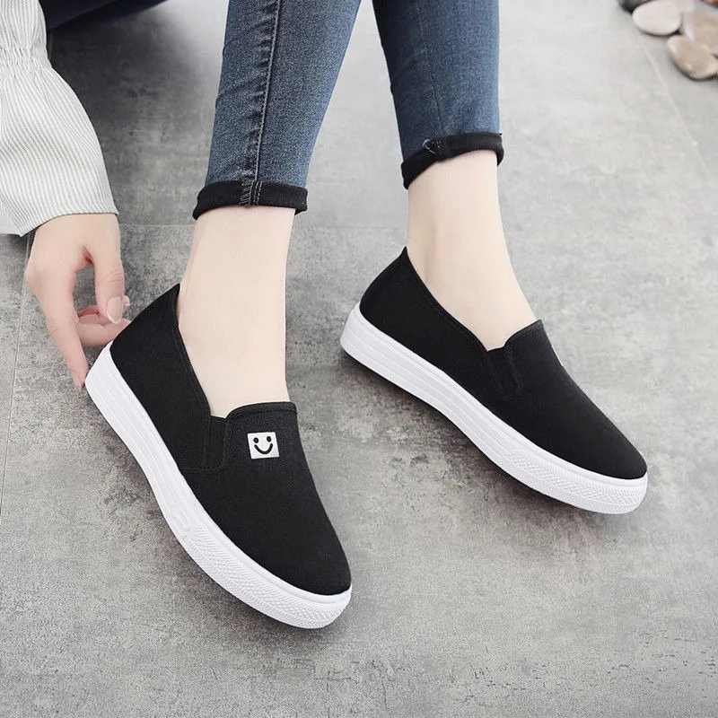 Women Canvas Flat Shoes Spring New Fashion White Canvas Heightening Women Casual Black Round Toe Comfortable Student Flat Shoes