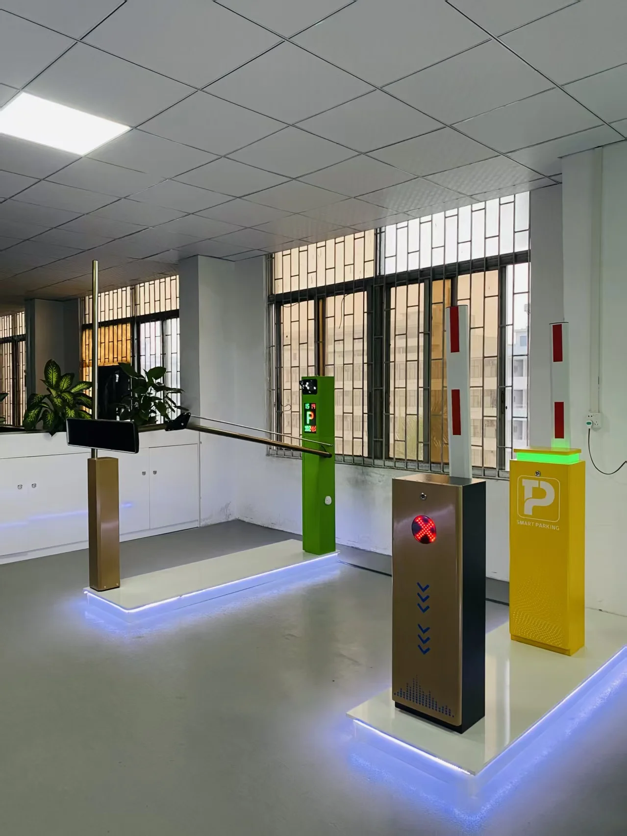 

Усиленный выдвижной парковочный барьер для контроля движения и контроля доступа транспортных средств