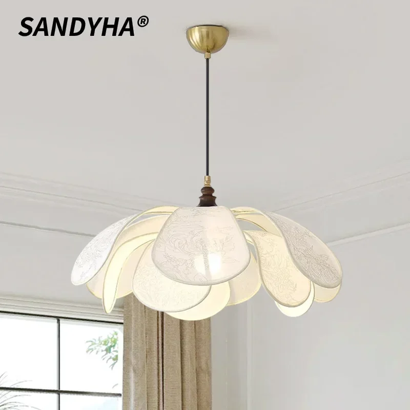 

SANDYHA Nordic Cream Petal Pendant Light Retro Fabric Printed Restaurant Chandelier Led Lamps for Living Room Bedroom Decoration