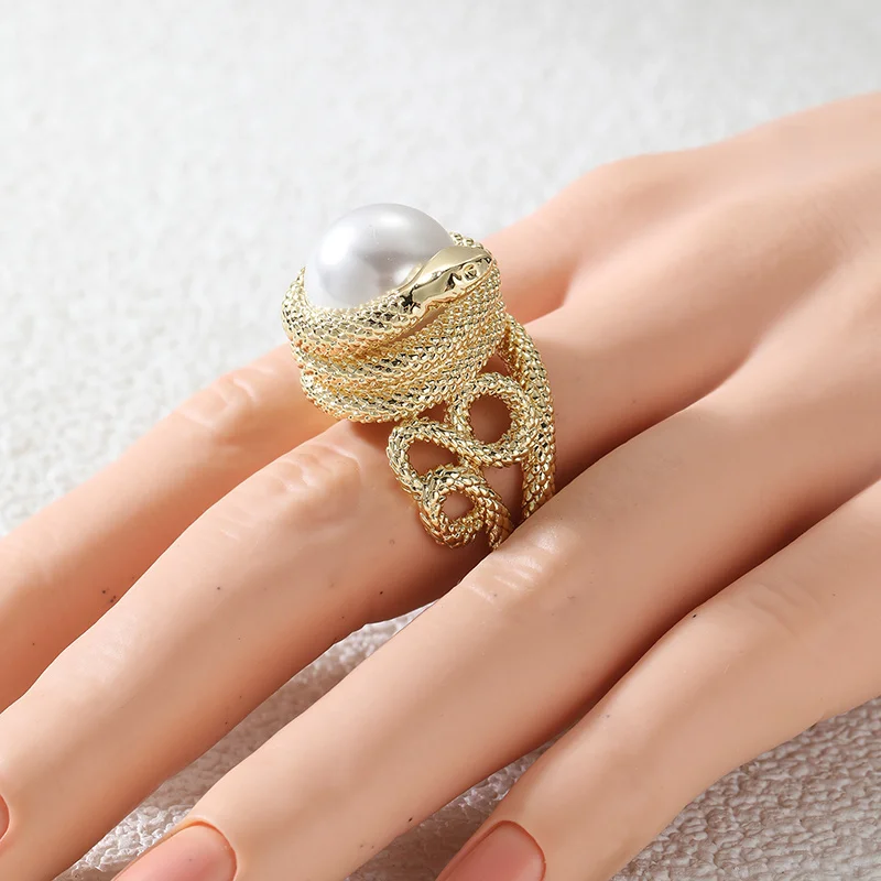 Personalized Snake Shaped Wrapped Ring For Women Mysterious Cool Style Niche Accessory Daily Street Fashion Ring Jewelry