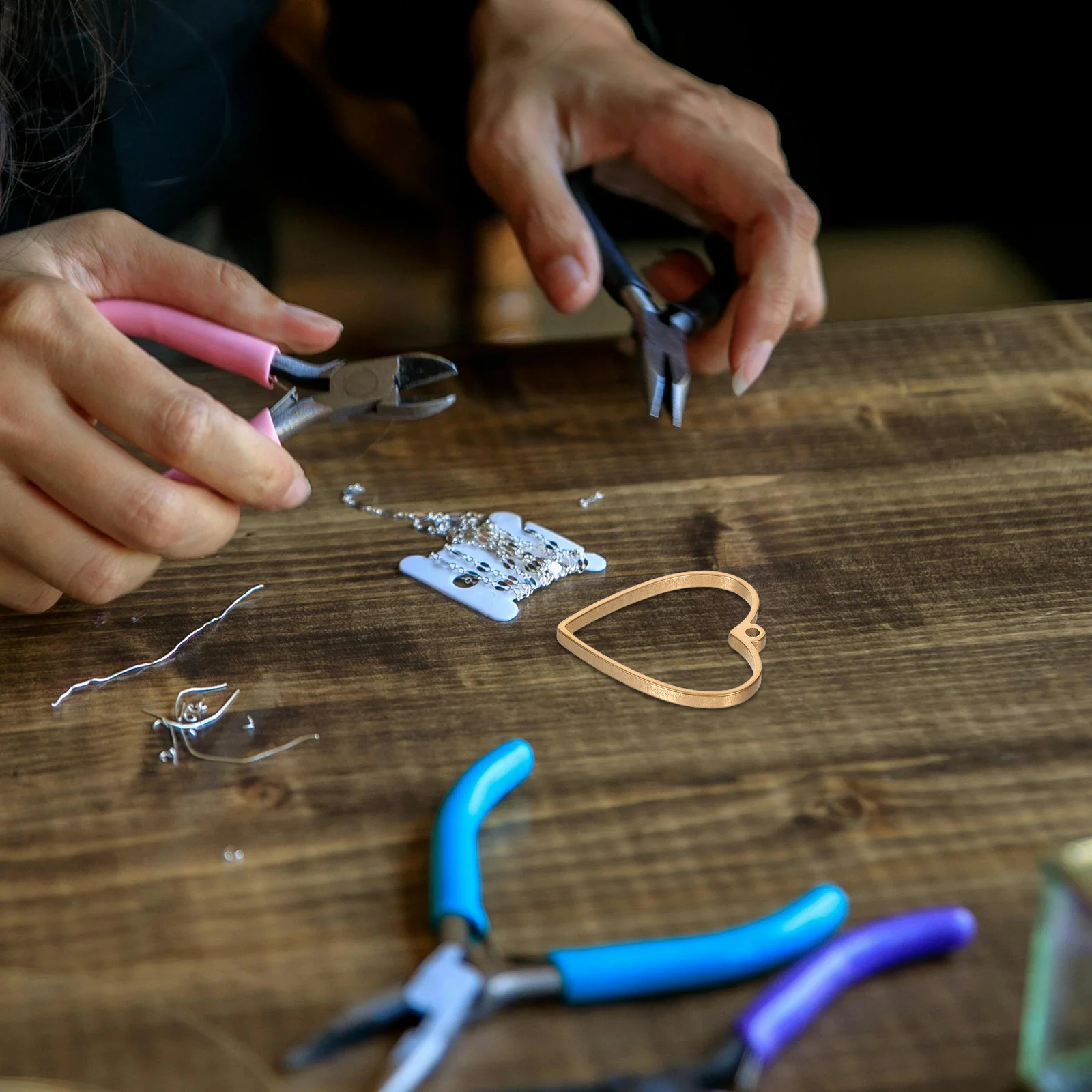 

10 шт., подвесные рамки в форме сердца из нержавеющей стали, полая рамка для изготовления ювелирных изделий из смолы, ремесленные проекты своими руками, открытые пустые шаблоны