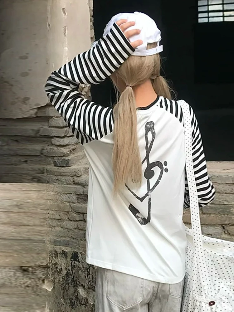 Genayooa اليابانية 2000s تي شيرت المرأة المرقعة طباعة الجرافيك القمم الشارع الشهير Y2k خمر الجرونج القمم الأمريكية الرجعية بلايز