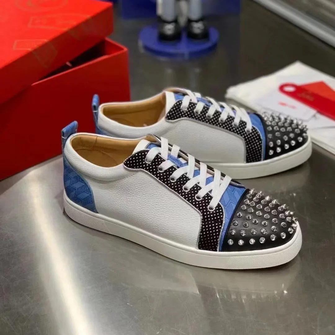 

Rivets Causal Sports Shoes Female Male Different Styles Women's Men's Sneakers Colorful Leather Lace-Up Spikes Flat Red Sole New