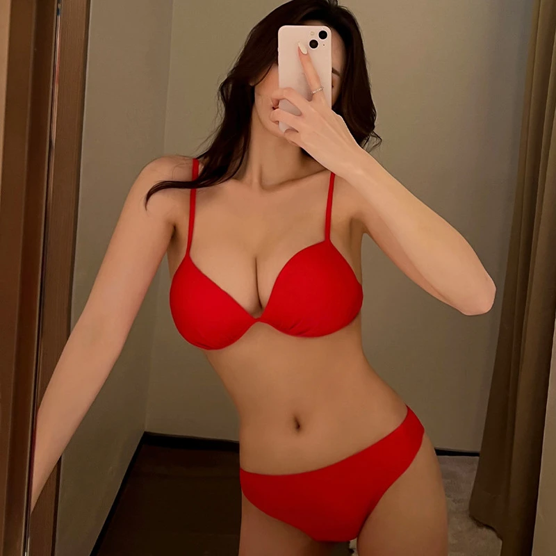 Nowe czerwone bikini push up Trzyczęściowy kostium kąpielowy dla kobiet Stroje kąpielowe z długim rękawem Stroje kąpielowe Koreański basen 2024