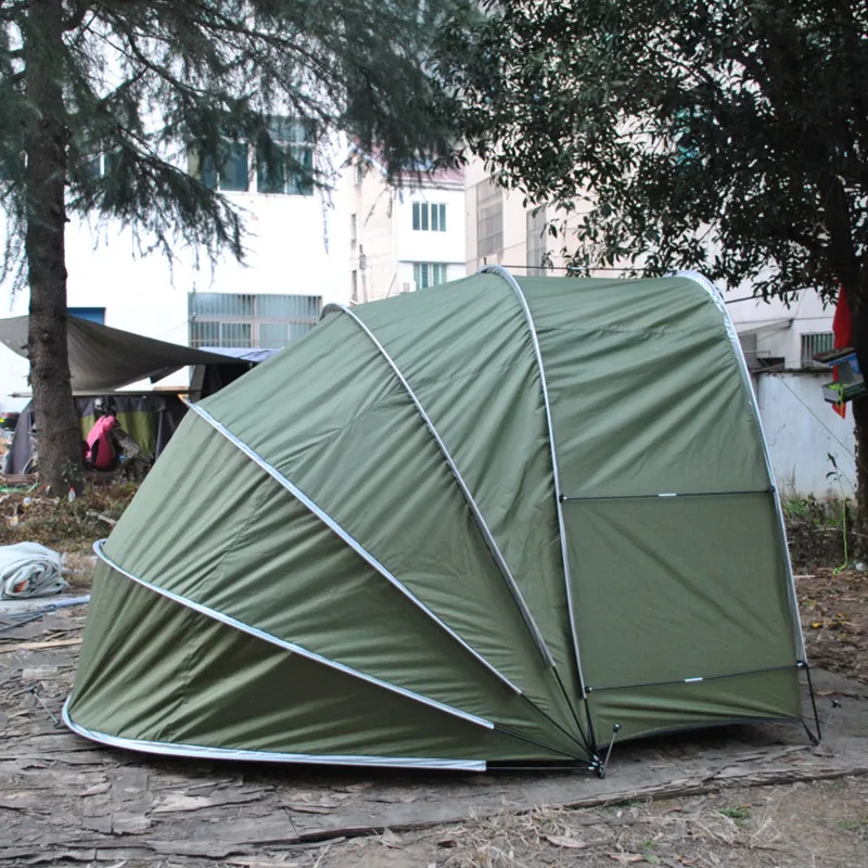 Rainproof and sunshade shed next to the electric vehicle wall