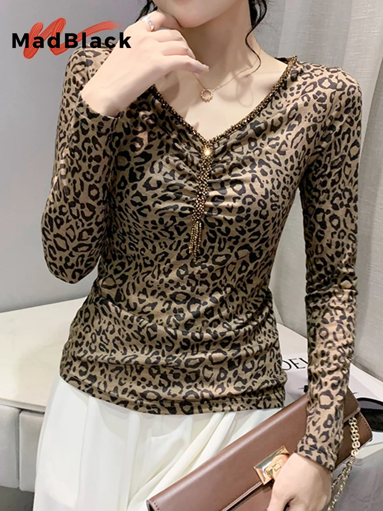 MadBlack Mùa Thu Mùa Xuân Châu Âu Quần Áo Áo Thun Vòng Cổ Sexy Da Báo Đính Hạt Nữ Áo Mới TEE T22020X