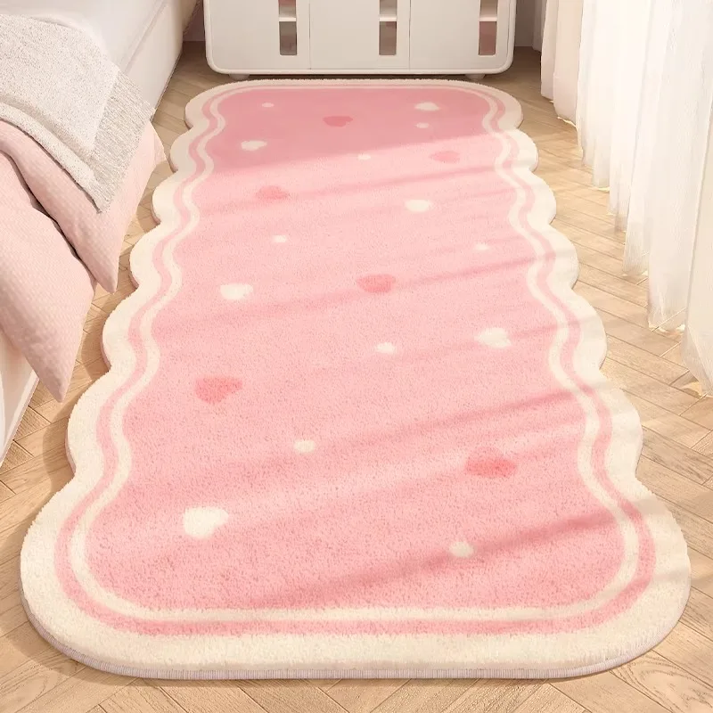 Bedroom Carpet Soft Comfortable Floor Mat Pink Heart-shaped Irregular Rug Bedside Rugs Long Size Mats Home Decor Alfombra