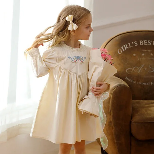 French Bow Embroidered Girls' Dress 2024 Autumn New Kids Clothes Stand Collar Lace Pleated Long Sleeved Children's Dress