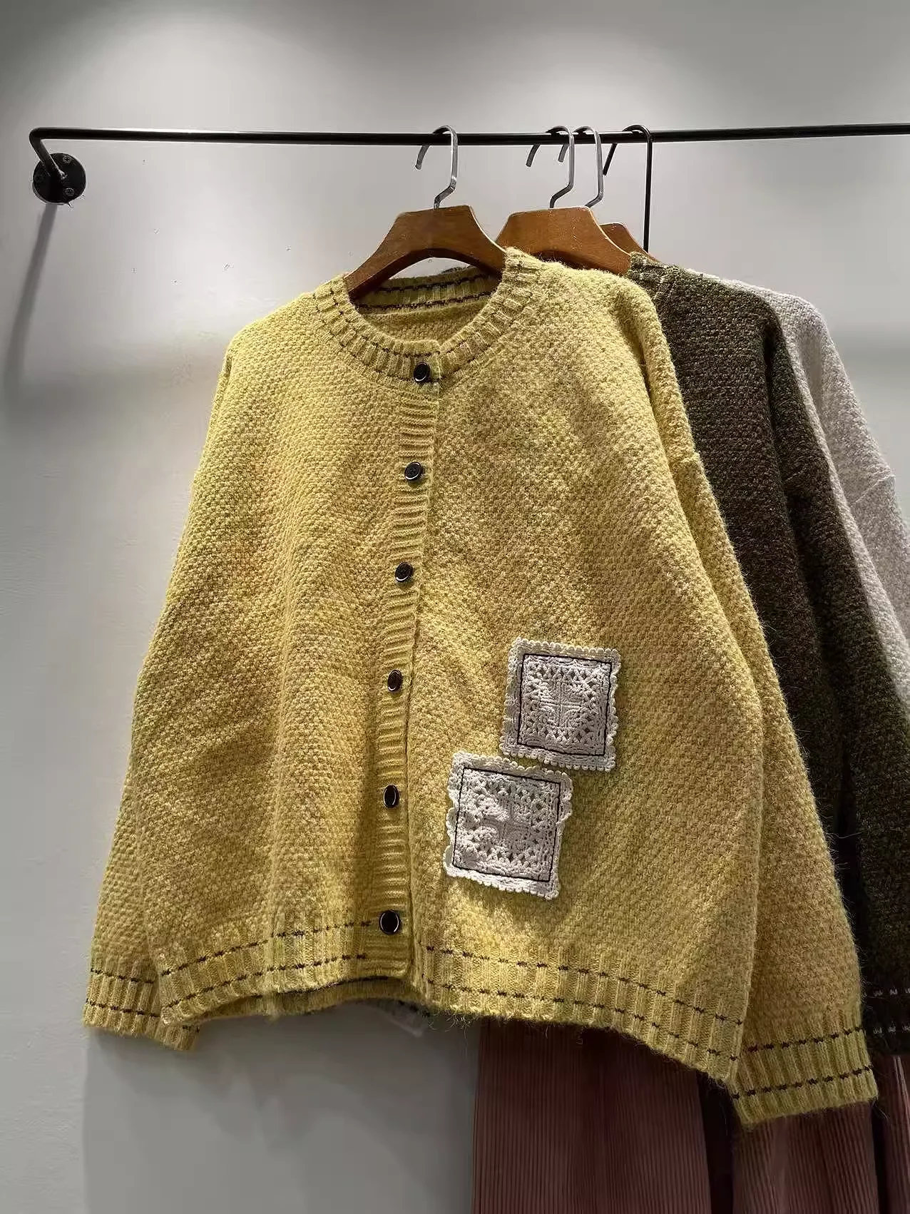 

2026 Mori Kei, одежда в японском стиле, зеленый, бежевый, темно-синий свитер с кружевной нашивкой, кардиган, свободный винтажный женский трикотаж