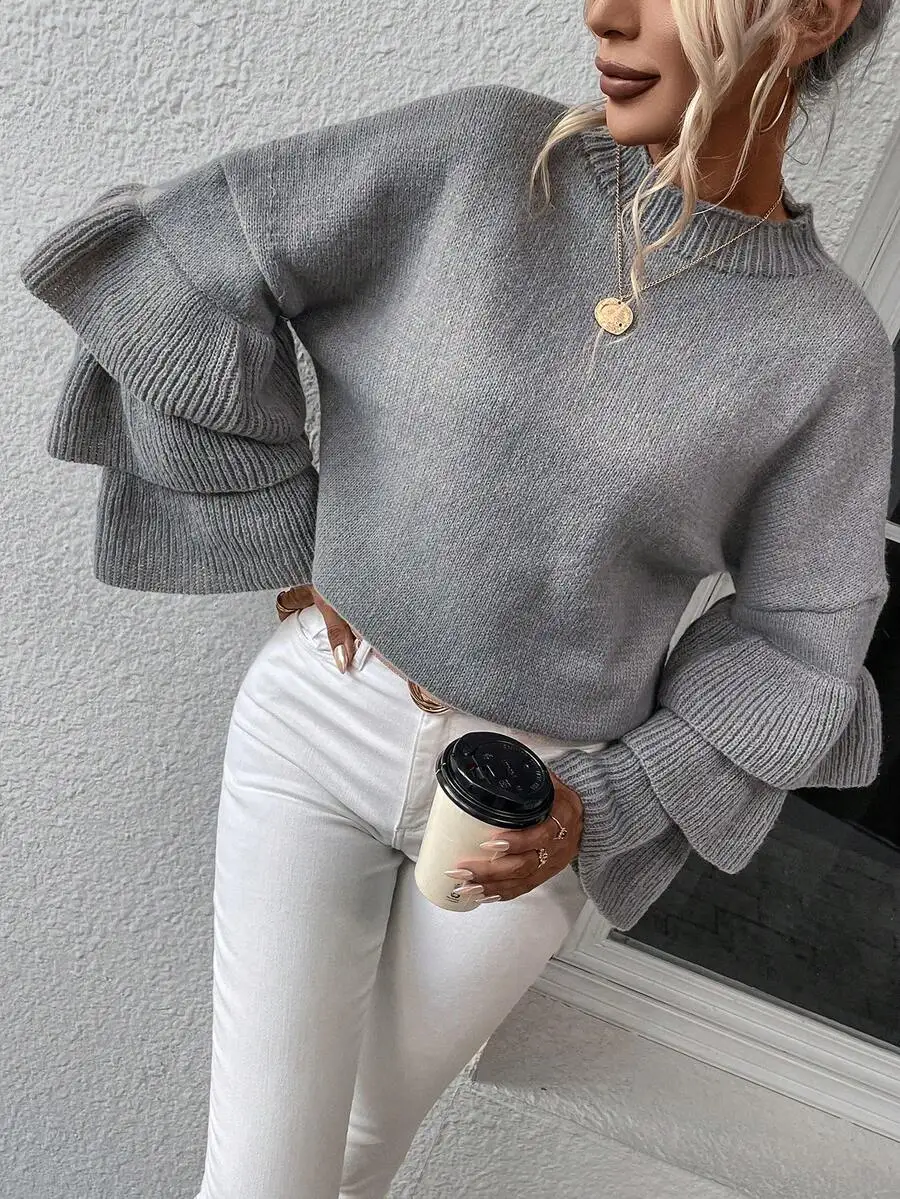 

Women's Gray Round Neck Flare Sleeve Loose Knit Sweater for Casual Autumn Wear