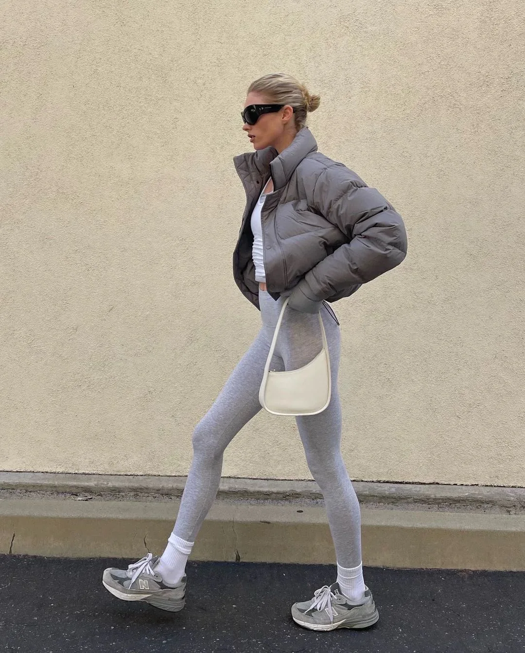 Aritzia grey puffs coat hoskelsa con cappuccio rimovibile