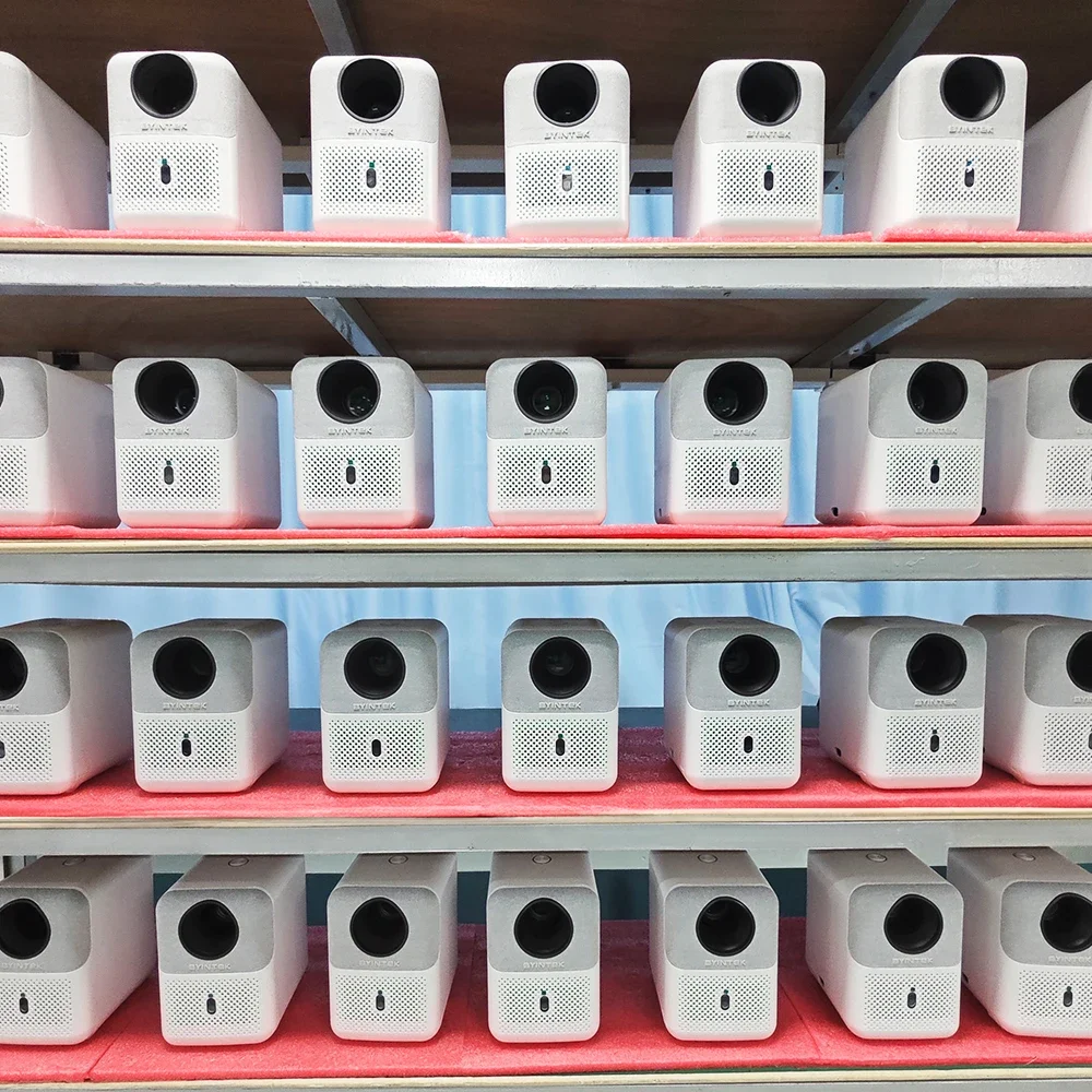 جهاز عرض LOVE U4 ذكي مقاوم للغبار WIFI ثلاثي الأبعاد LCD فيديو Android IPTV LED للمسرح المنزلي مع فن القماش