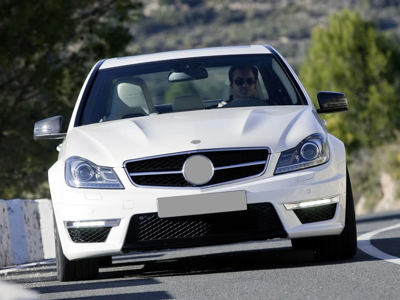 Body Kits for Mercedes Benz C-Class W204 2008-2010 Upgrade to 2011 C63 AMG Style Full Bumper  with Grill Side Skirts