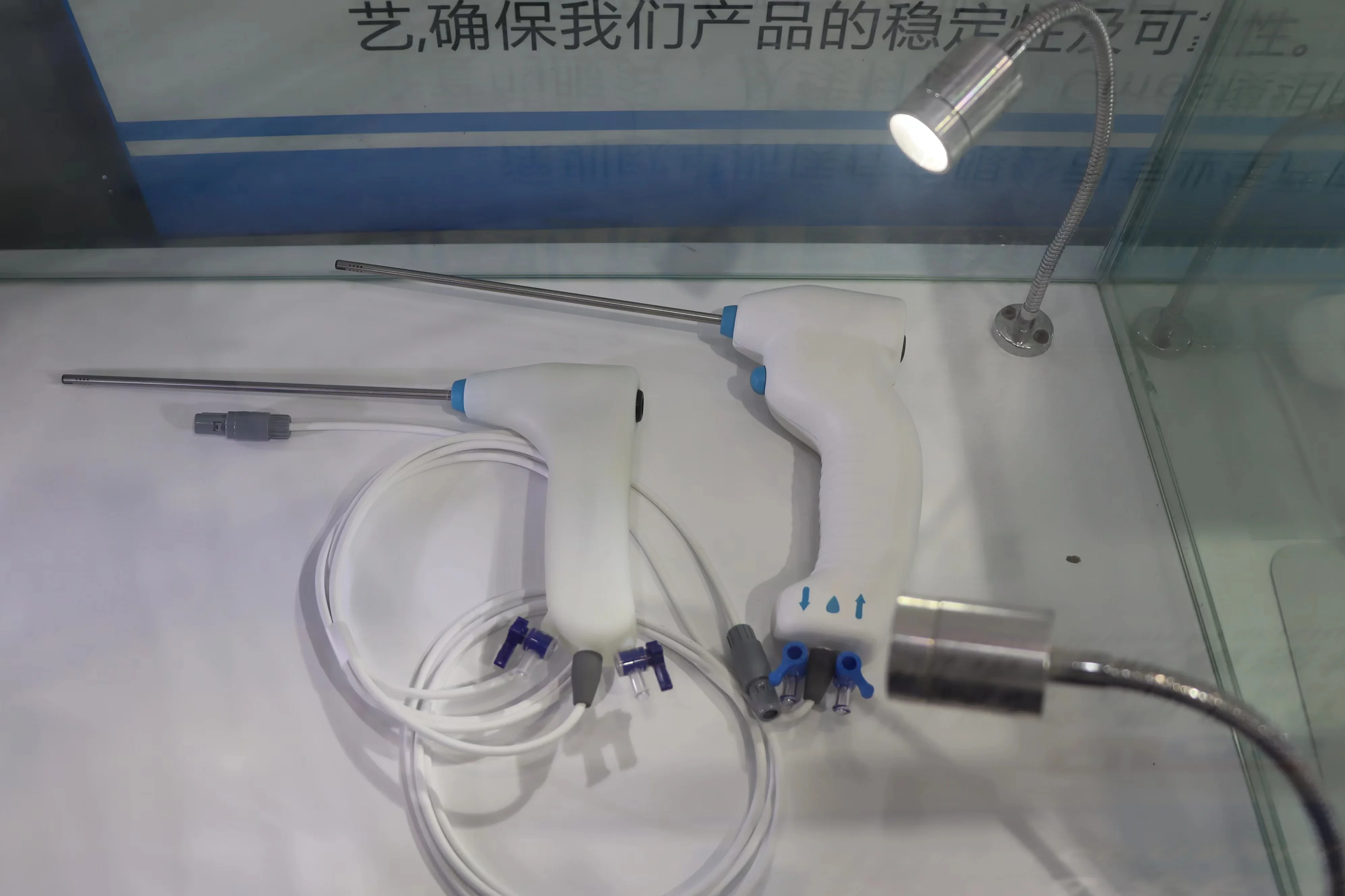 USB Hysteroscopy 1280X720p OD 5 mm , 2 mm working channel