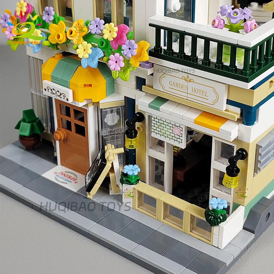 HUIQIBAO 997PCS Mini Garden Hotel Model Building Blocks City Street House Construction Micro Bricks Display Toys Children Adult