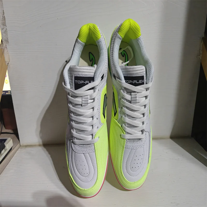 

Professional Indoor Five-A-Side Soccer Shoes, Sports Shoes, Training and Competition Leather Models