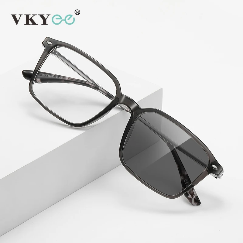 VKYEE Minimalist Classic Geometric Square Frame Design Men's Anti-Blue Light Photochromic Glasses Customizable Prescription