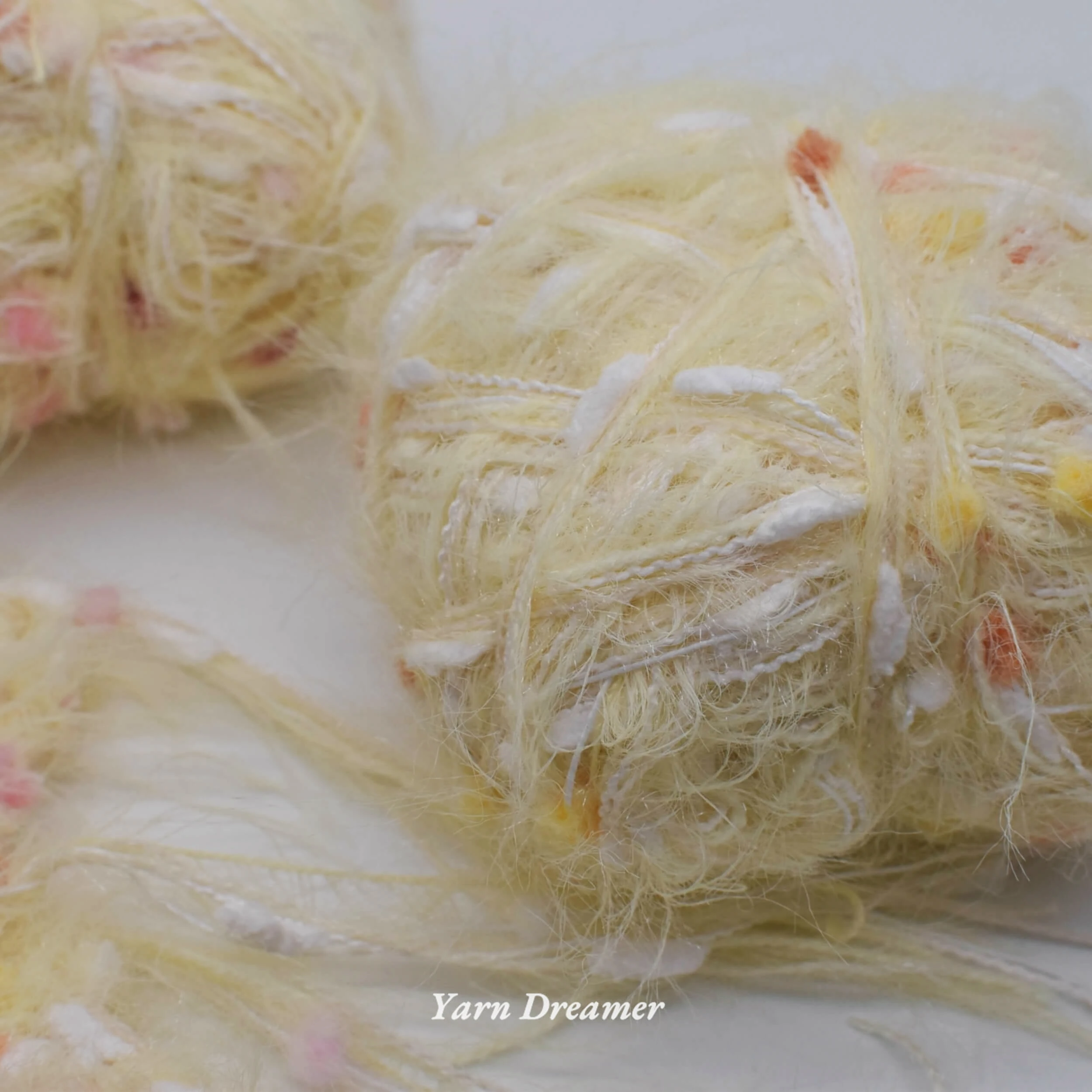 Plush Yarn for Crochet Yarn 100g Fluffy Yarn for Crochet Thread Puffy Yellow Thick Wool Yarns for Knitting and Crochet