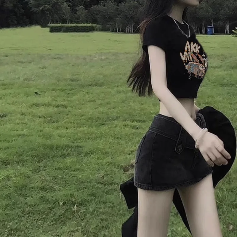 تي شيرت نسائي بأكمام قصيرة Harajuku كوري جمالي أنيق كاجوال فضفاض مناسب مريح مطبوع عليه رسومات صيفية عصرية يوميًا