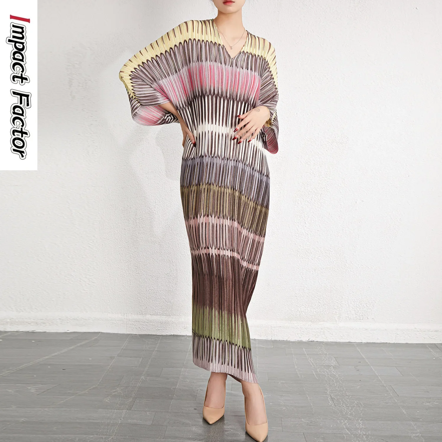 

Miyake Fold 2024 Early Spring and Autumn Women's New Retro Style Printed Long Dress Women's Bat Sleeve Dress Women's Clothing