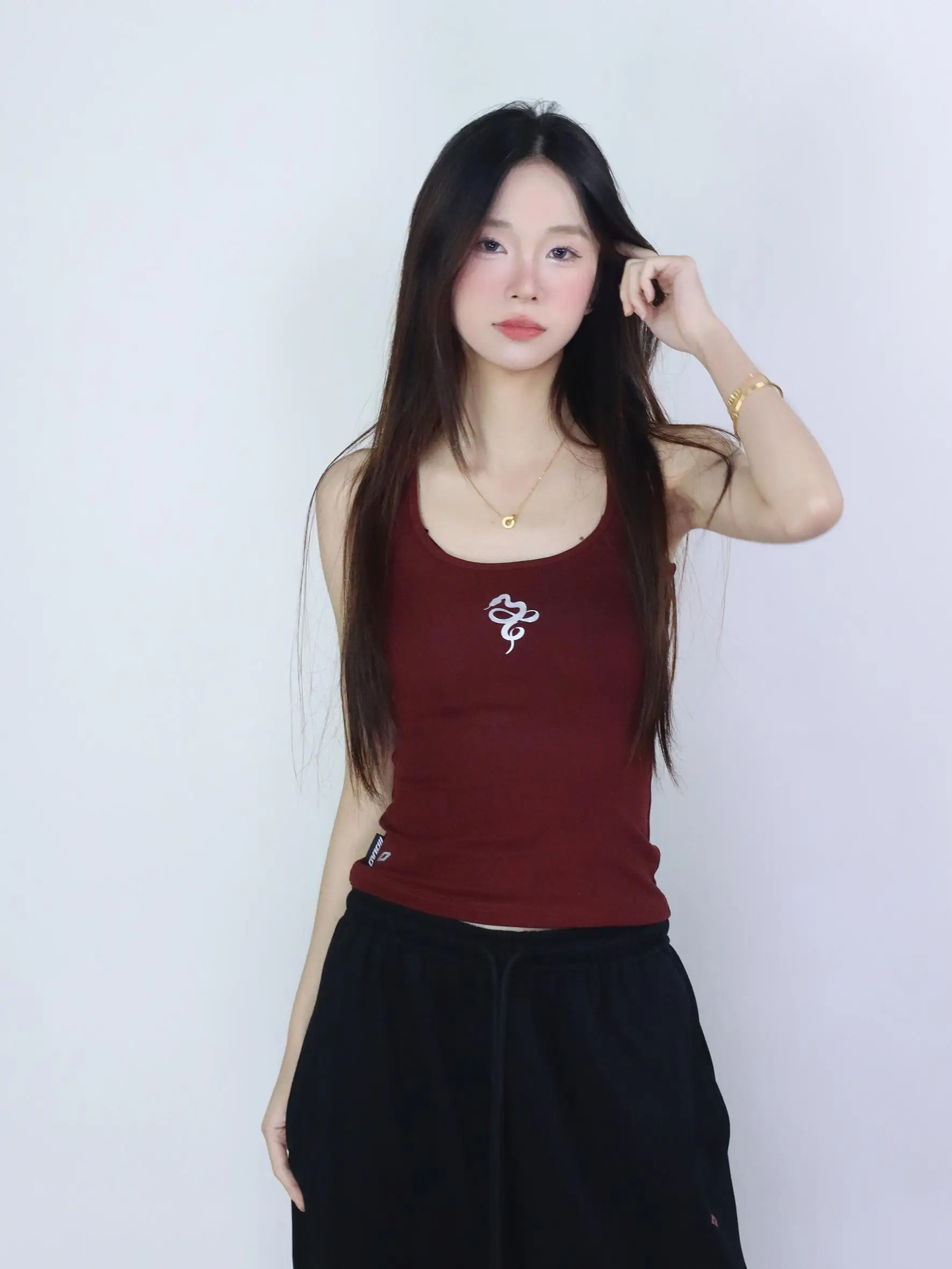 

Облегающий жилет для уличных танцев, Новое поступление, весна-лето, удобный для поездок на работу, модный топ из смеси хлопка с v-образным вырезом для женщин