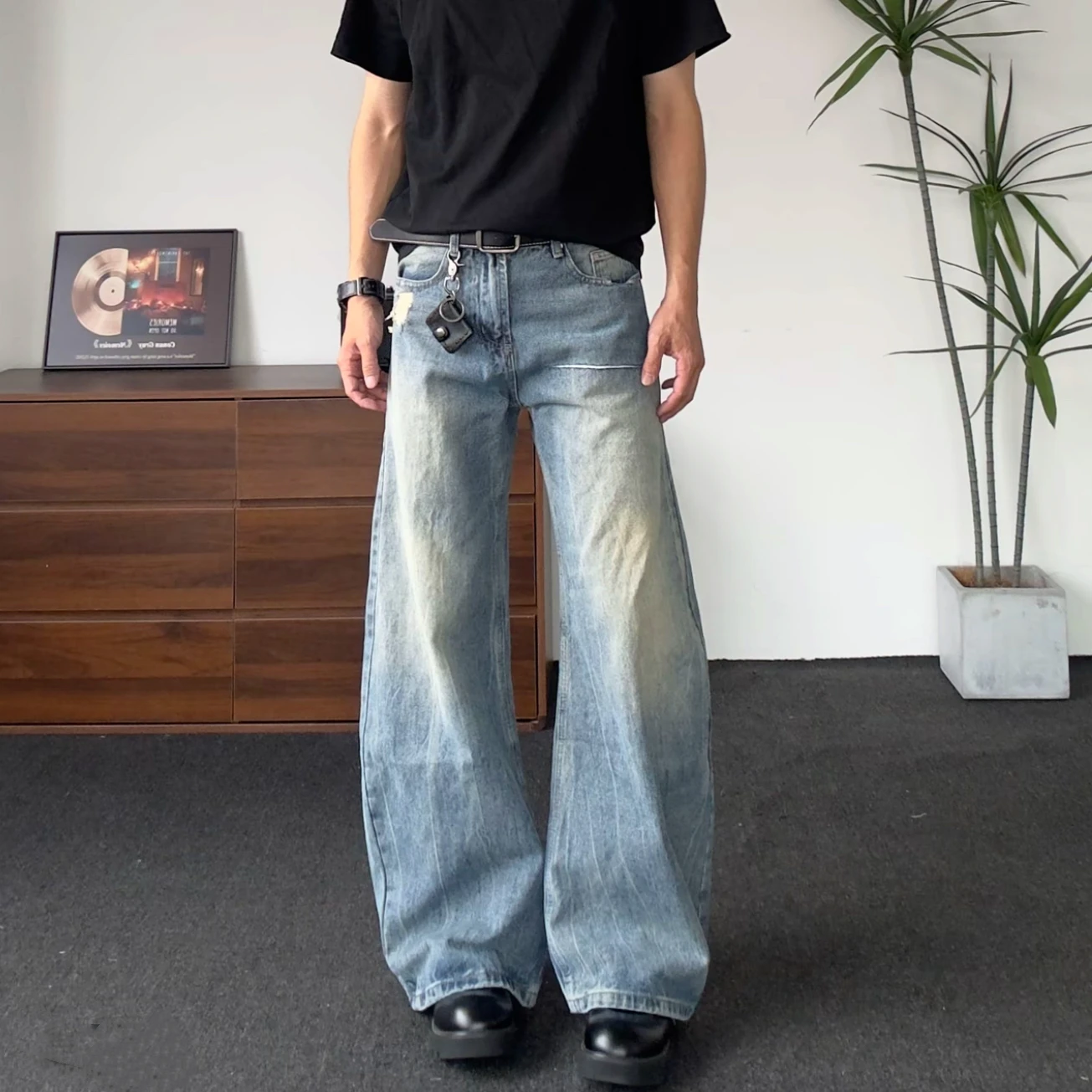 

Retro American Washed Destroyed Knife Jeans Loose Casual Loose Wide Leg Long Trousers for Men And Women