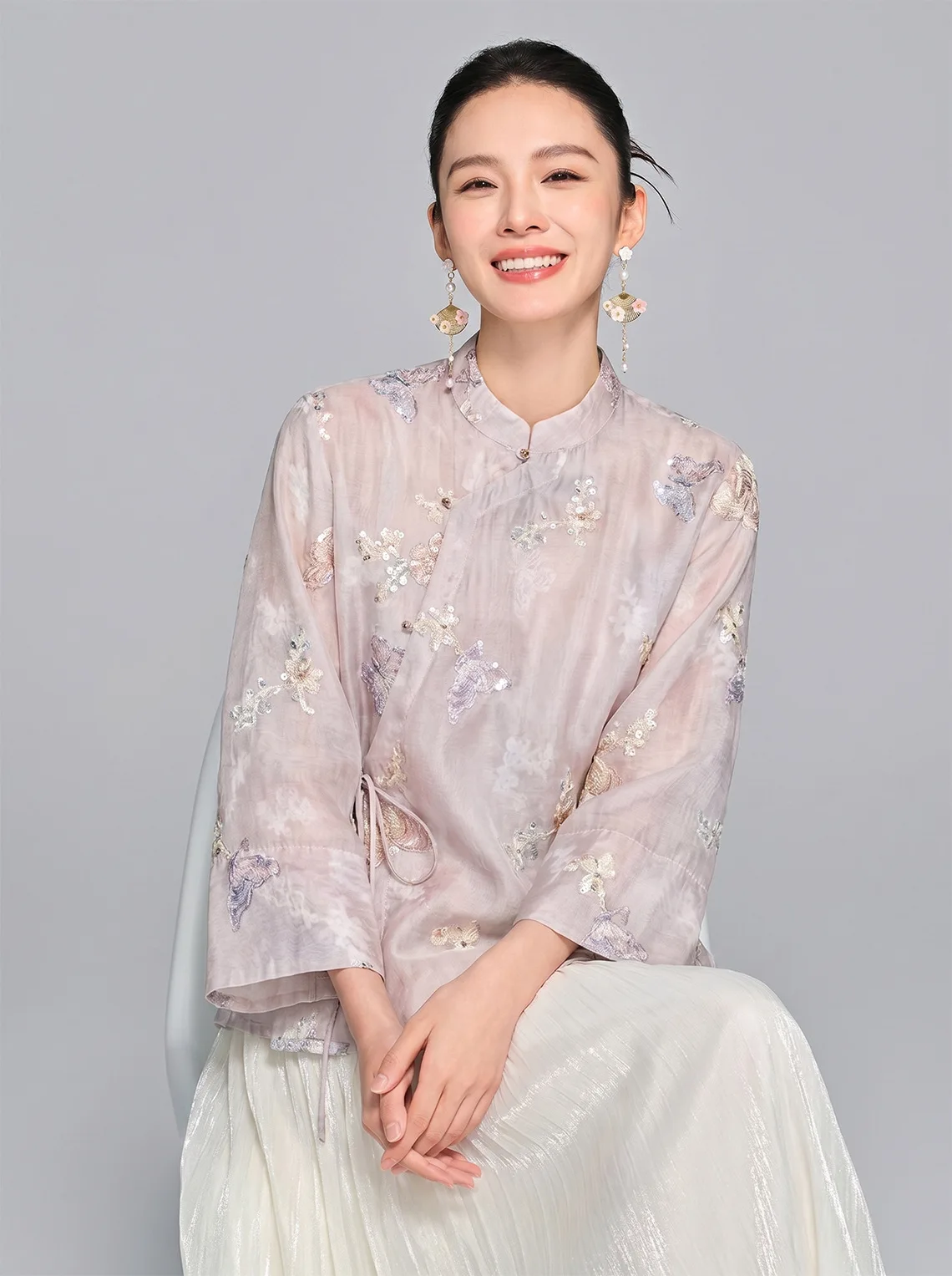 UMI MAO Summer Top New Chinese Style Heavy Embroidery Stand Collar Diagonal Placket Long Sleeve Shirt For Women