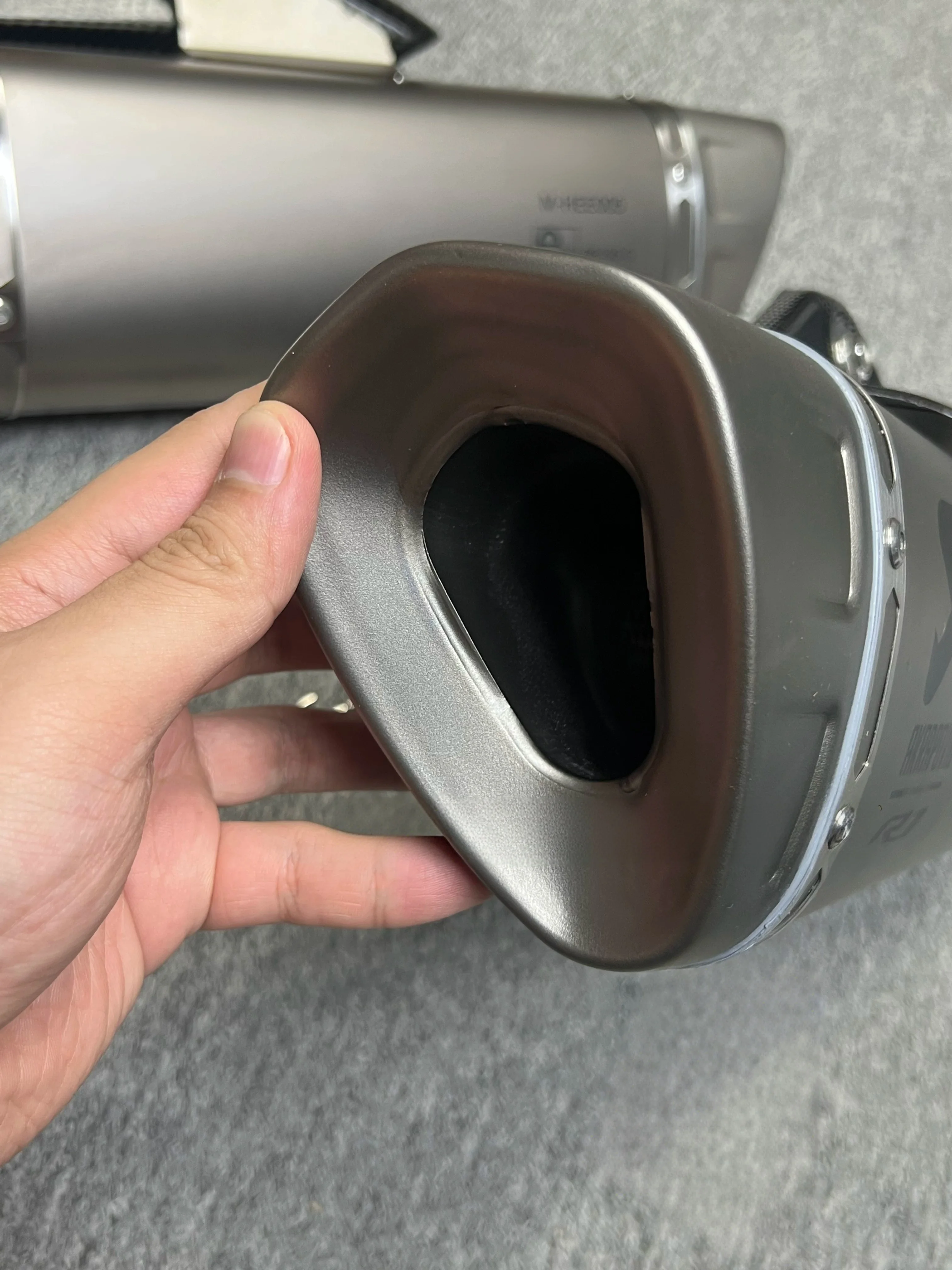 For Yamaha YZF-R1 FST Titanium Alloy Modified Exhaust System 54mm Diameter Original Factory Developed One-piece Design