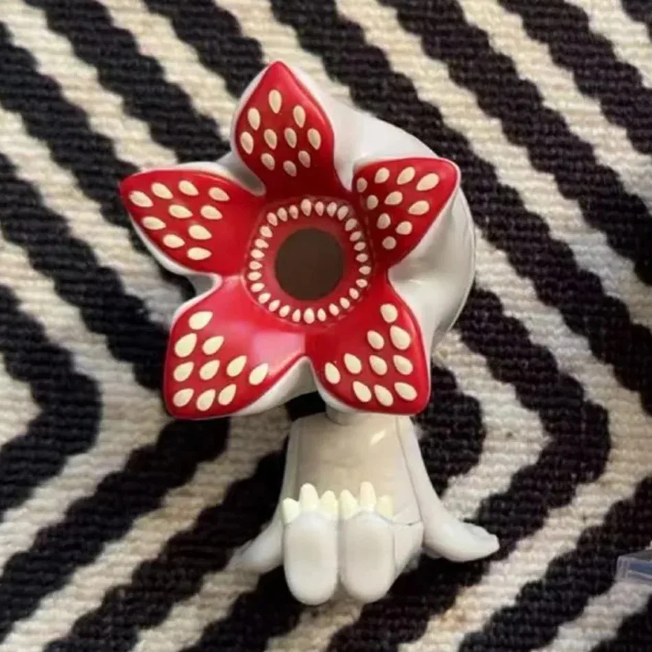 Nuovi 8 Stili di Portachiavi Stranger: Eleven, Dustin, Barb, Steve, Demogorgone, Action Figure Misteriose in Scatola, Giocattoli THINGS con Confezione