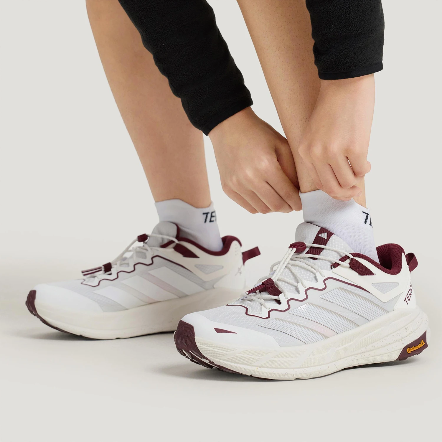 

Кроссовки Adidas Originals унисекс с низким верхом и амортизацией для бега на открытом воздухе KK1883