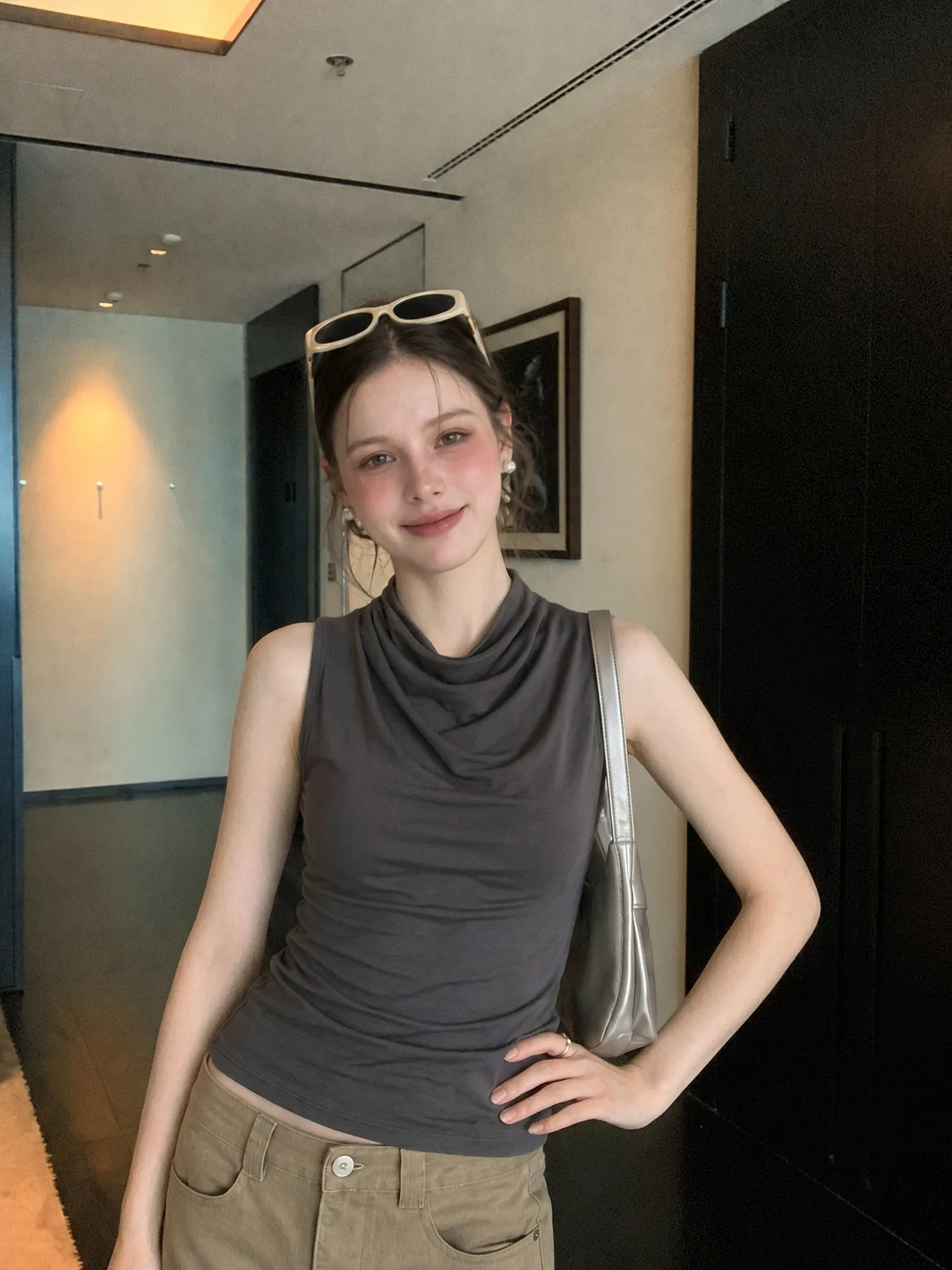 Gray Halter Neck Sleeveless Vest Women's Outerwear Summer 2026 Slimming High-End Feel Half-Tight Collar Top