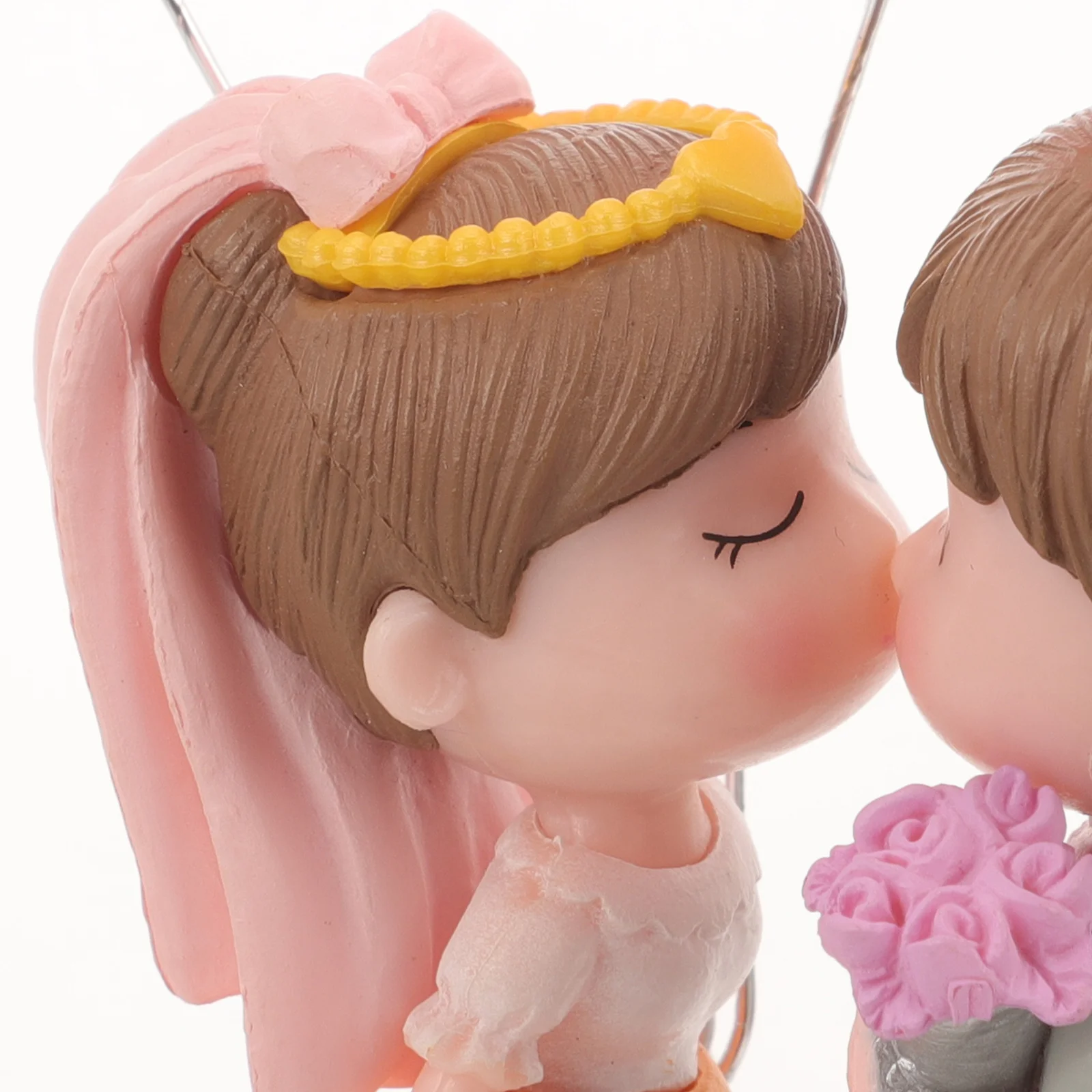 

Car Dashboard Couple Ornament Wedding Resin Romantic Car Interior Decoration Durable Home Accessory Couple Figurines Home Decor