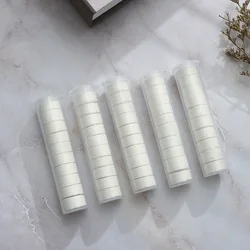 Paquete de toallas faciales portátiles de 10 tubos de piezas, toalla comprimida desechable, tejido suave y agradable para la piel, fuerte absorción de agua