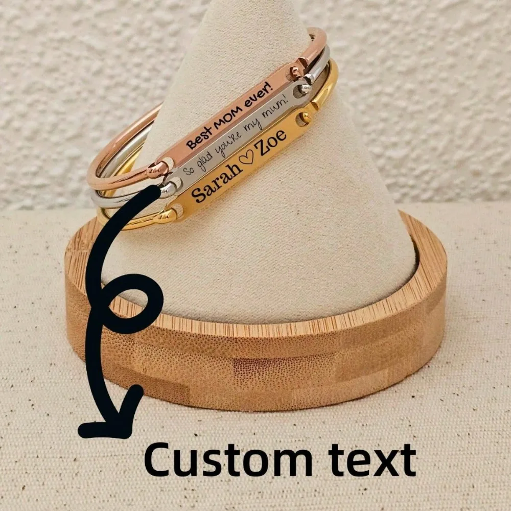 Pulsera Sencilla y Versátil de Acero Inoxidable Chapada en Oro de 18K para Mujer, Joyería de Moda, Superficie Lisa con Letra Grabada, Brazalete Abierto
