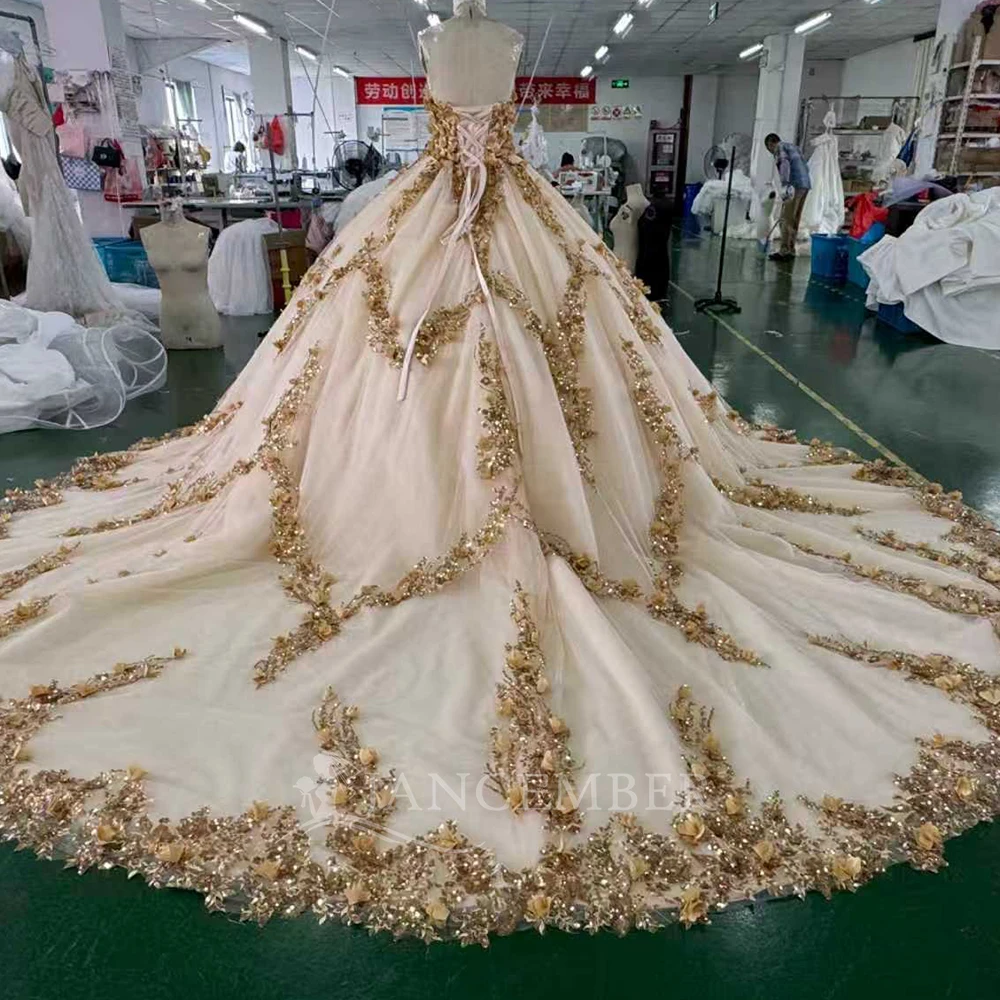 New Attractive Ball Gown 15 Ans Quinceanera Strapless Flower Appliques Customized vestidos de 15 años quinceañeras Lace Up Back