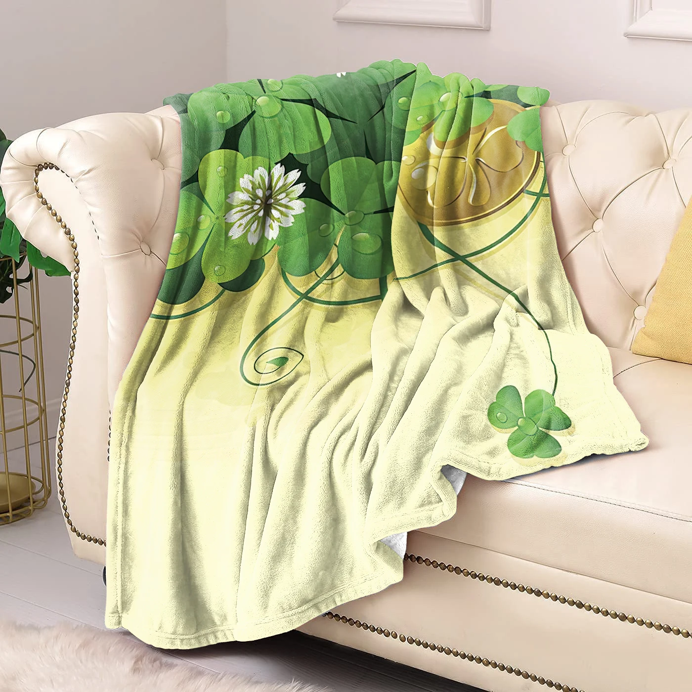 Simple Green Blanket Multipurpose Flannel Shawl Blankets Four Leaf Clover Double-Sided Printed Blankets Soft Household Supplies