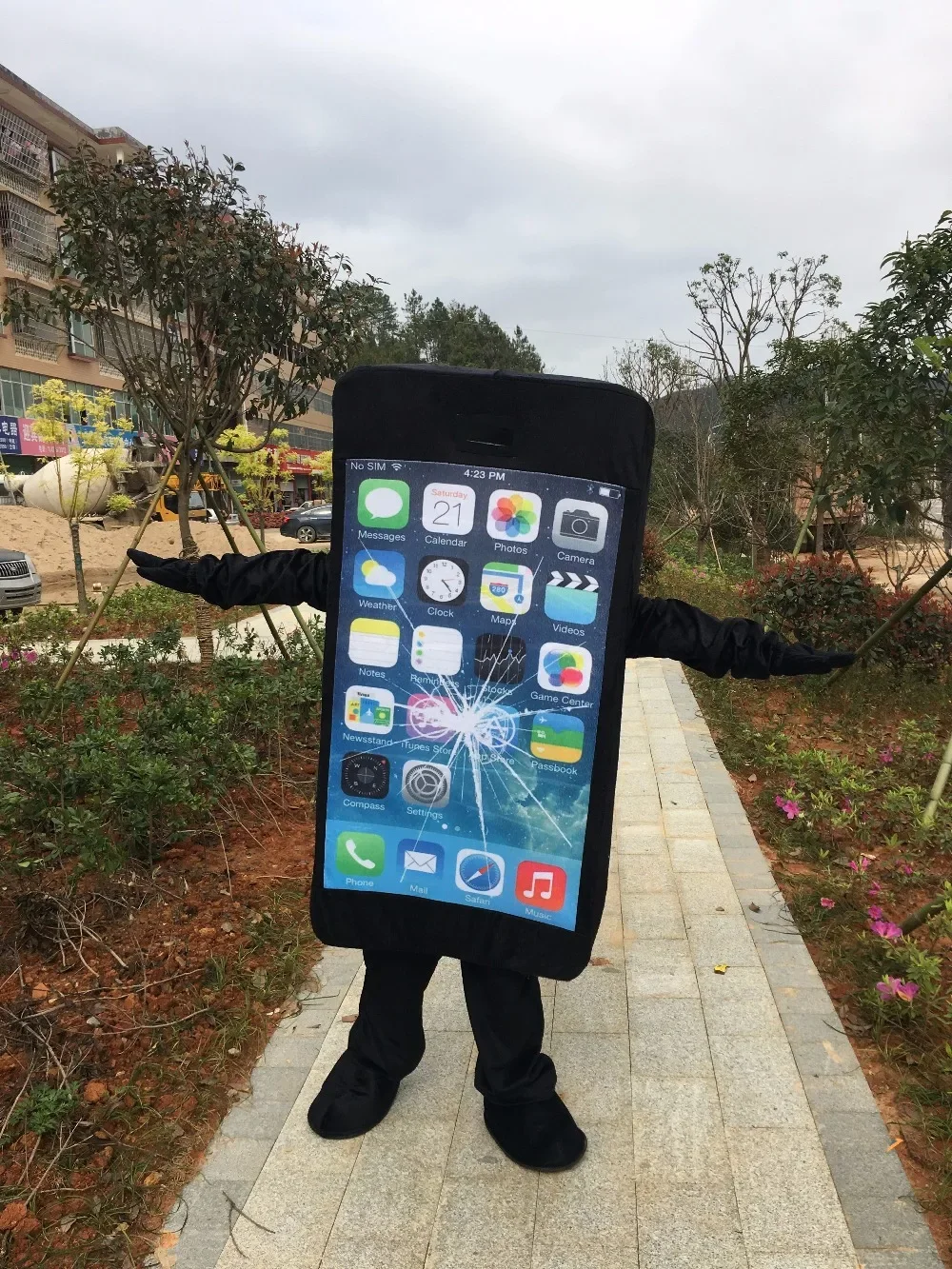 2028 Mobile phone iPhone Mascot Costume Advertising Cell Phone Shop Celebration Costume Fancy Dress Party Animal carnival