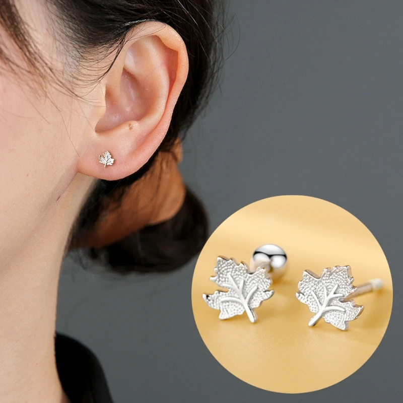 New Cute Vintage Maple Leaf Exquisite Stud Earrings Flower Silver Color Charm Female Jewelry For Women Fashion Earring Gift