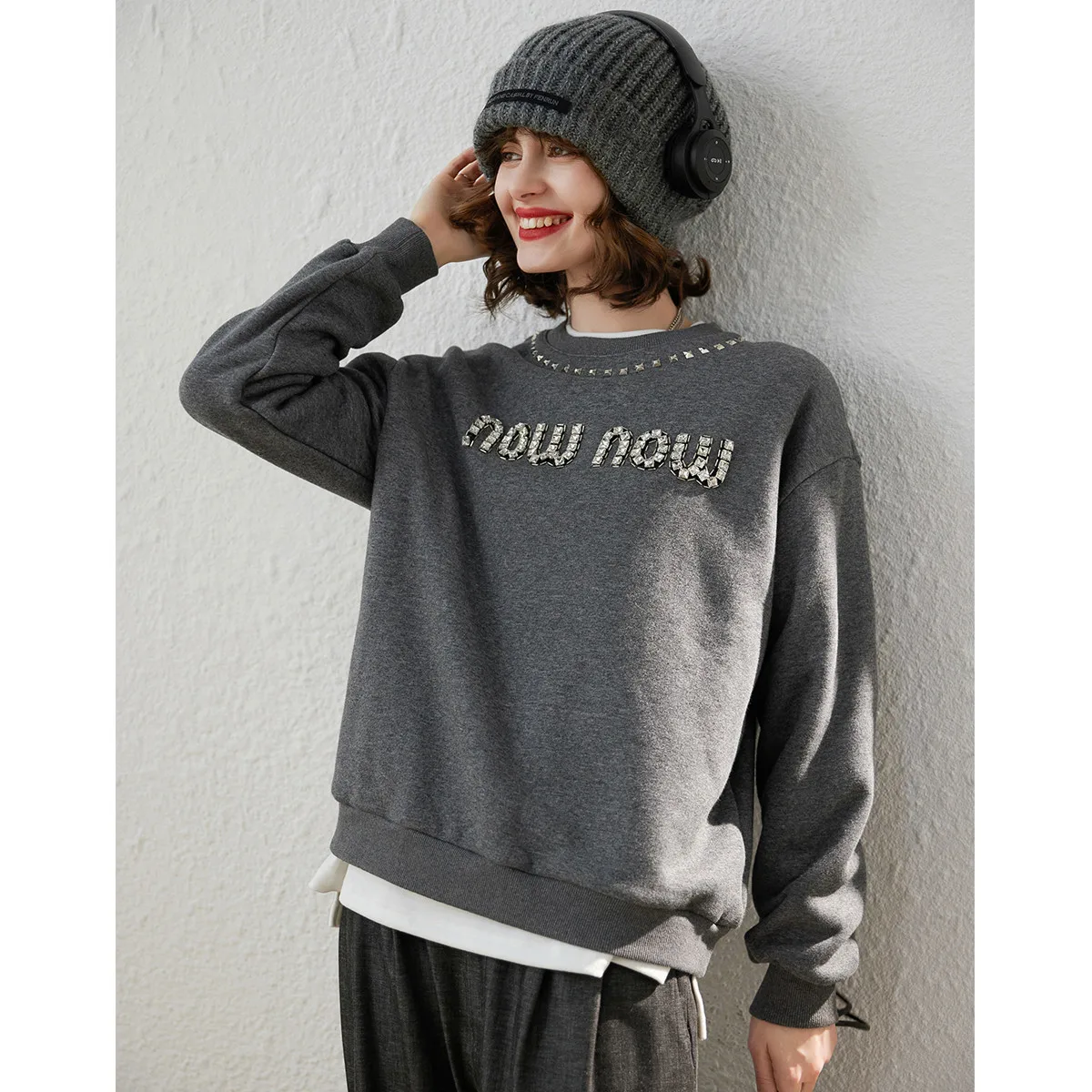LOUIS YAO Trendy Cool 3D Diamond Letter Women's Sweatshirts 2025 Winter Thick Velvet Top Long Sleeve Loose Chic Women's Hoodie
