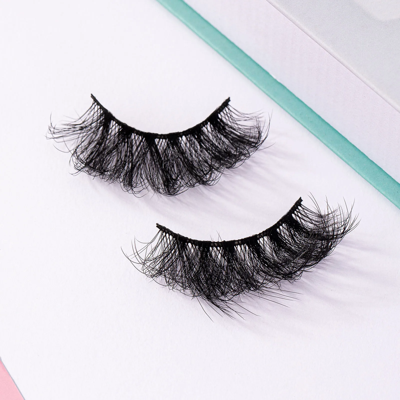 5 Pairs Super Curl Simulation False Eyelash Charming Look Curling up Eyelashes for Beauty Blogger Makeup Lover